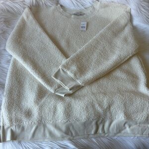 🆕🆕LOFT SHERPA SWEATSHIRT IN CREAM